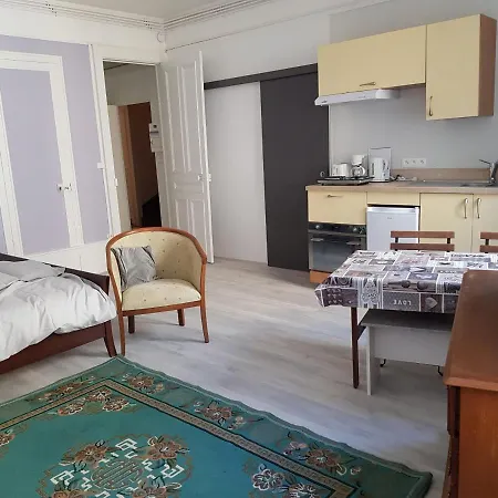 Le Studio Stanislas Apartamento *